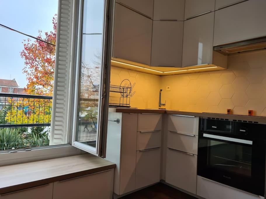 Studio A 2 Pas De La Gare Sartrouville Exterior foto